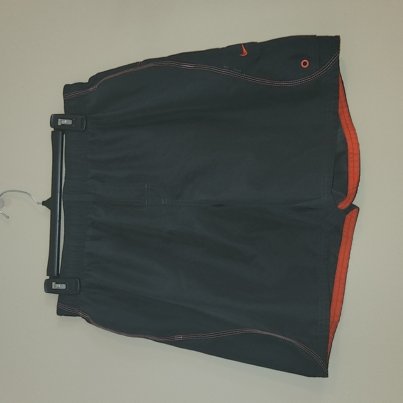 Nike men's swim trunks, size Large - Picture 2 of 11